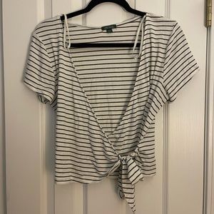 Wild Fable top, XL, white and black striped. Ties in front.